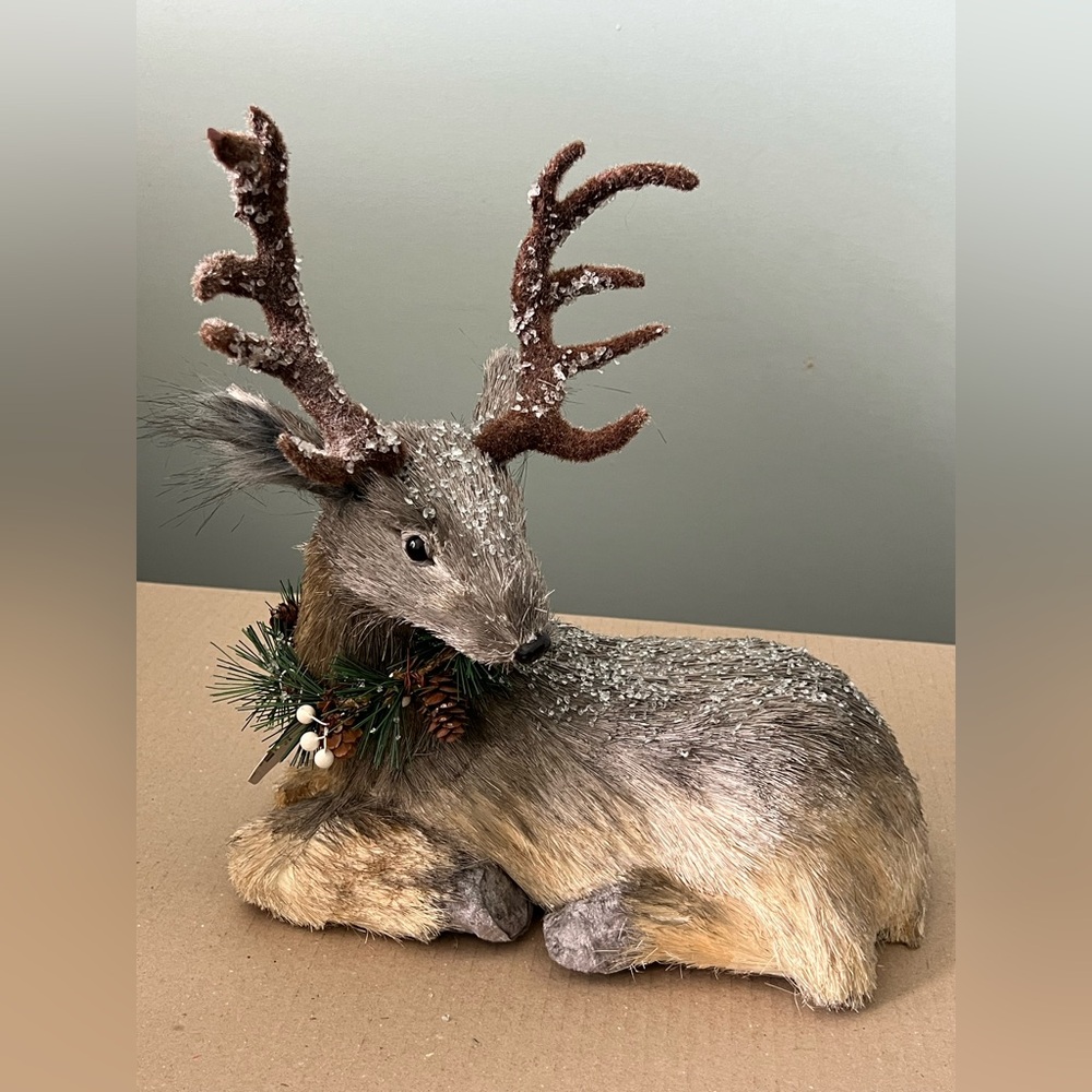 NWT Pier 1 Sitting Deer with Garland